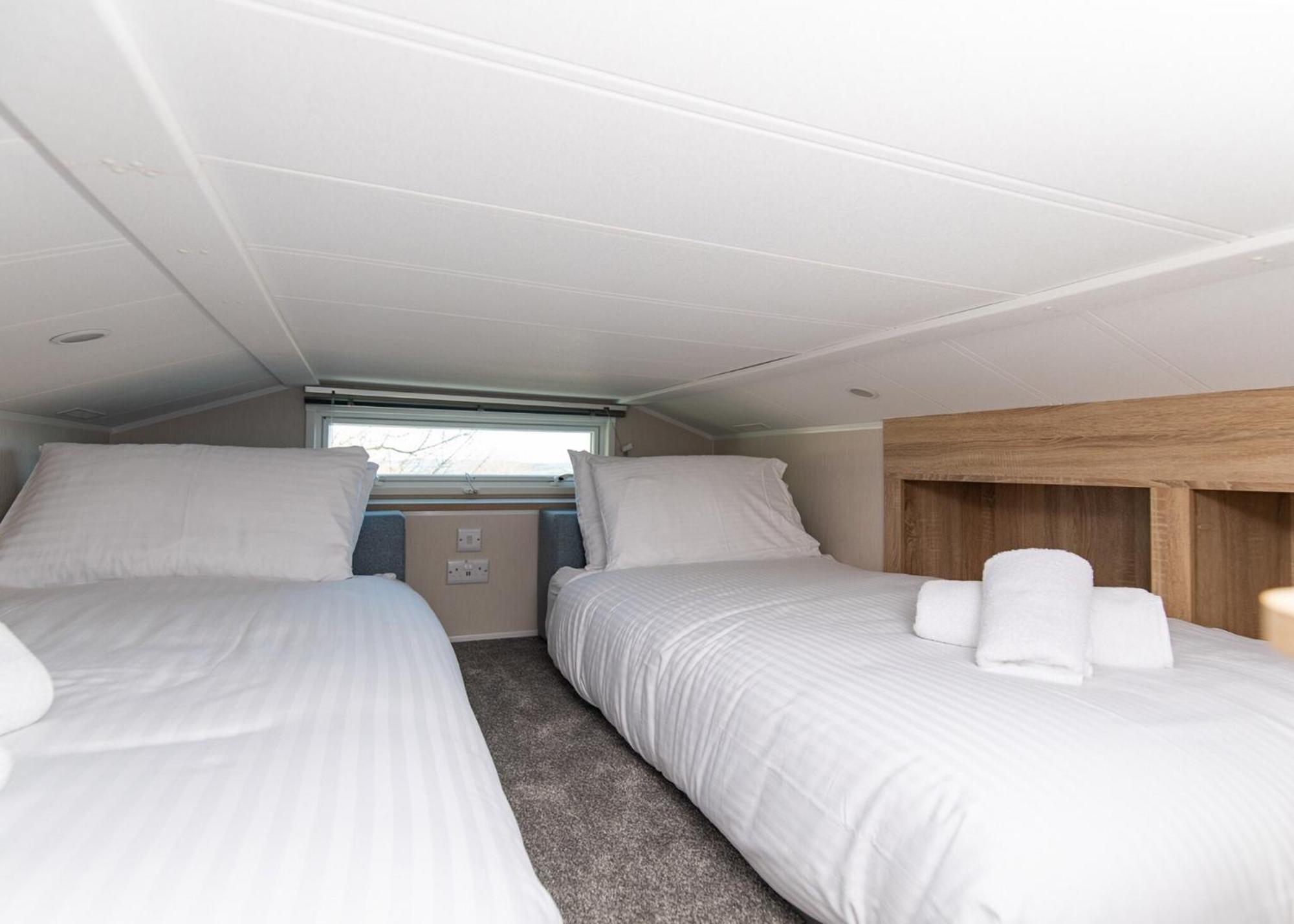 Noble Court Holiday Park Нарберт Номер фото