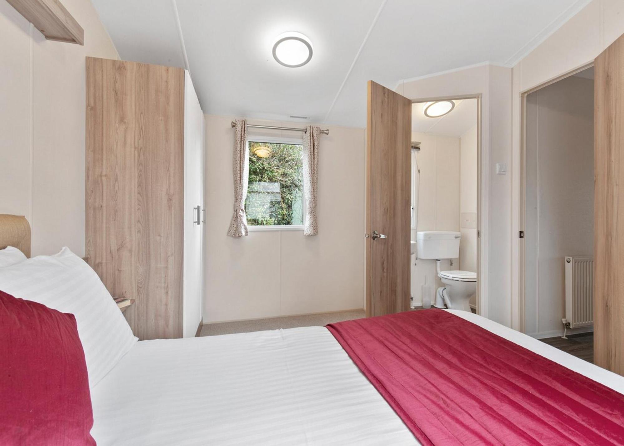Noble Court Holiday Park Нарберт Номер фото