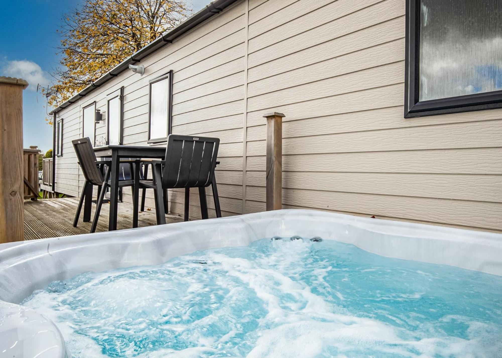 Noble Court Holiday Park Нарберт Экстерьер фото